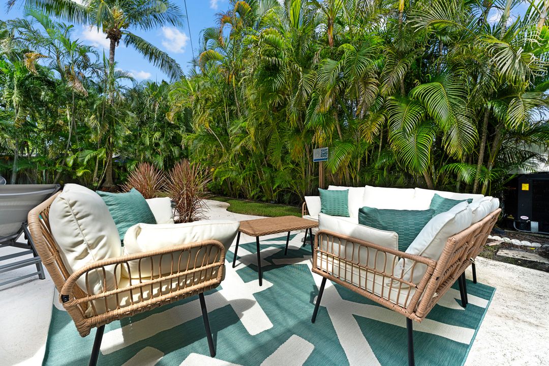 For Rent: $9,500 (4 beds, 2 baths, 1264 Square Feet)