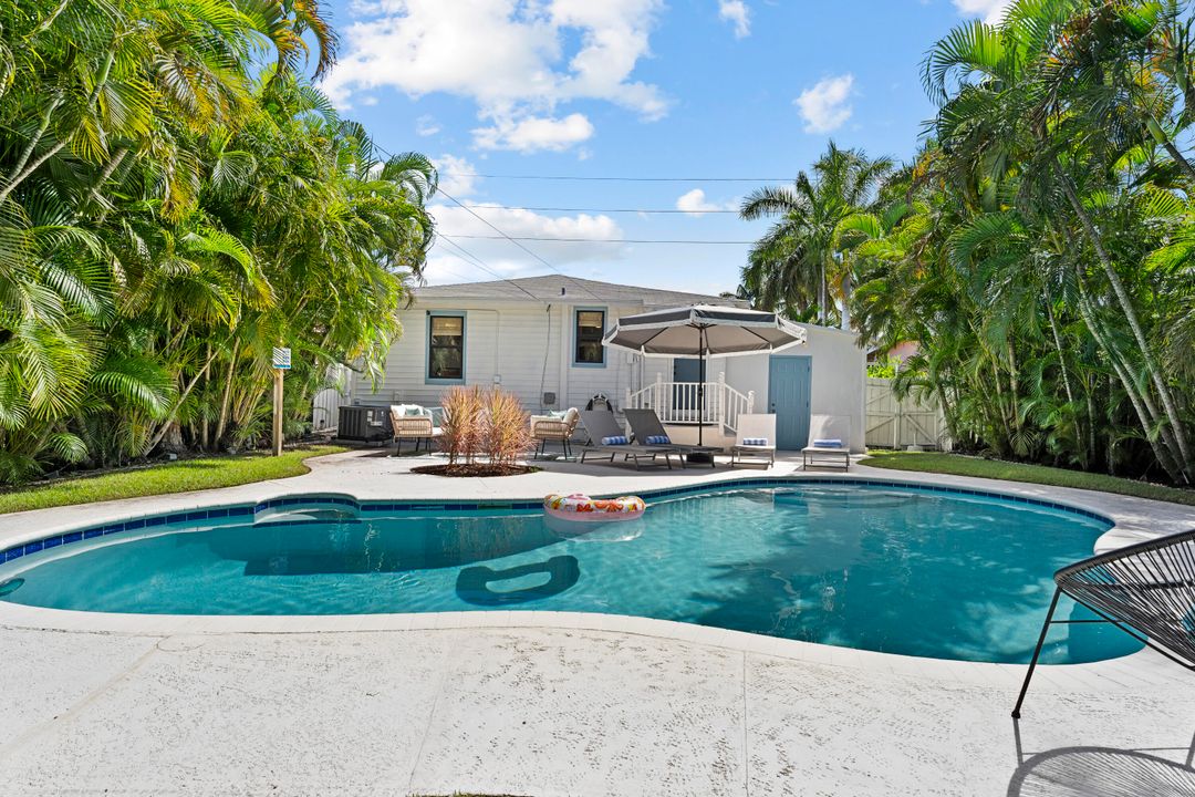 For Rent: $9,500 (4 beds, 2 baths, 1264 Square Feet)