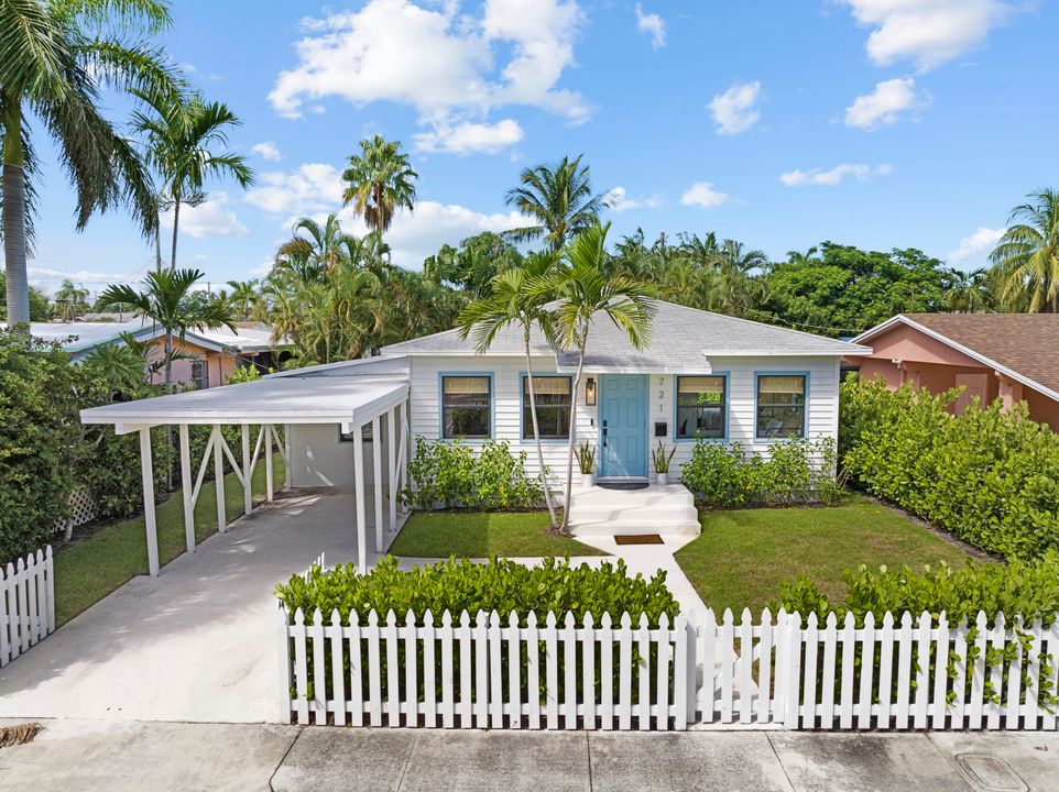 For Rent: $9,500 (4 beds, 2 baths, 1264 Square Feet)