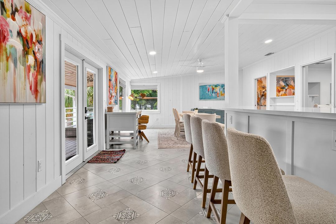 For Sale: $1,245,000 (3 beds, 2 baths, 1772 Square Feet)