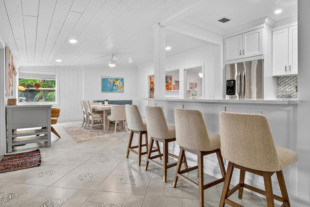 For Sale: $1,245,000 (3 beds, 2 baths, 1772 Square Feet)