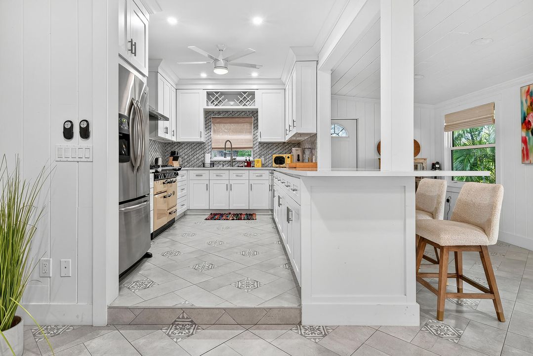 For Sale: $1,245,000 (3 beds, 2 baths, 1772 Square Feet)