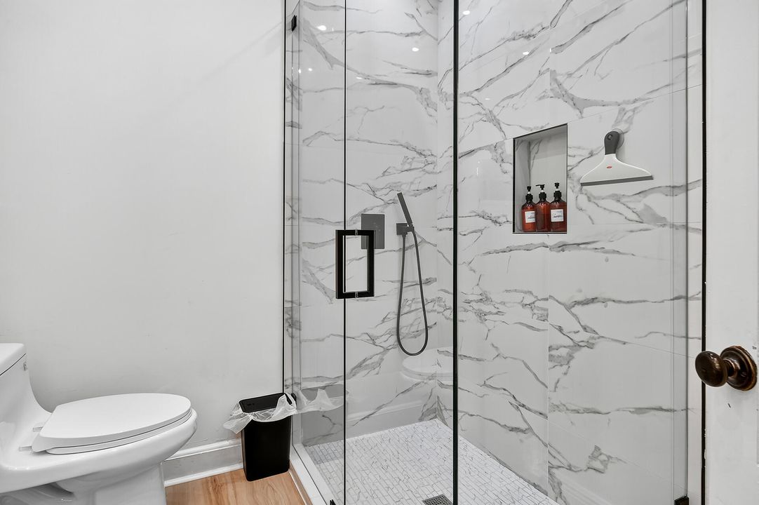 For Sale: $1,245,000 (3 beds, 2 baths, 1772 Square Feet)