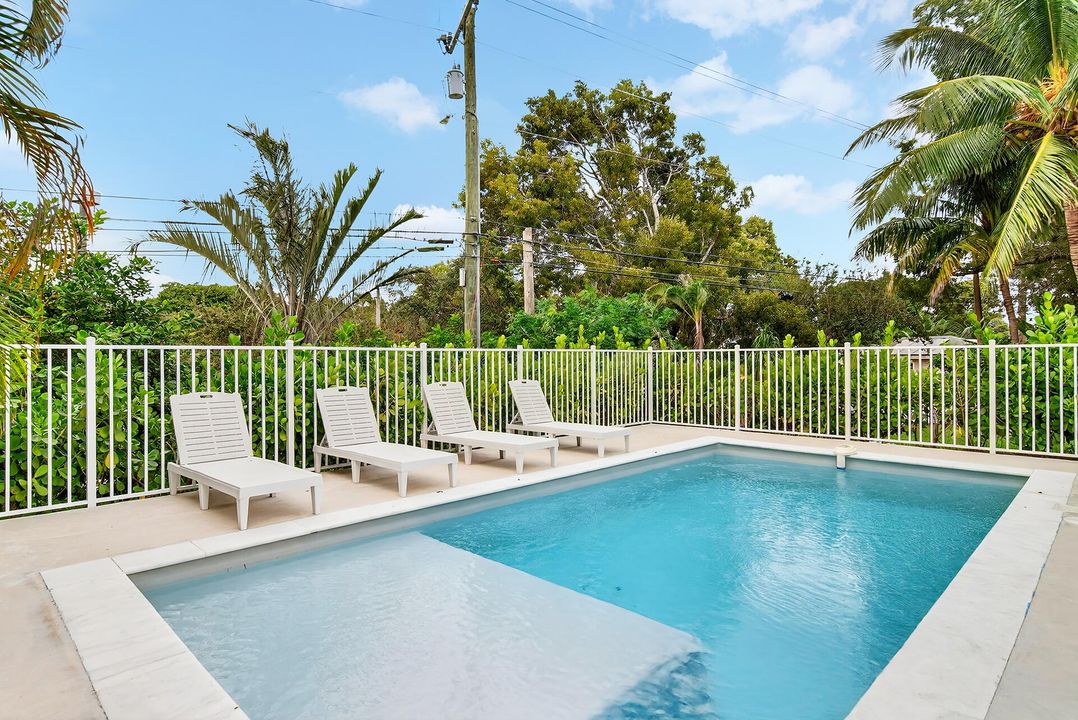 For Sale: $1,245,000 (3 beds, 2 baths, 1772 Square Feet)