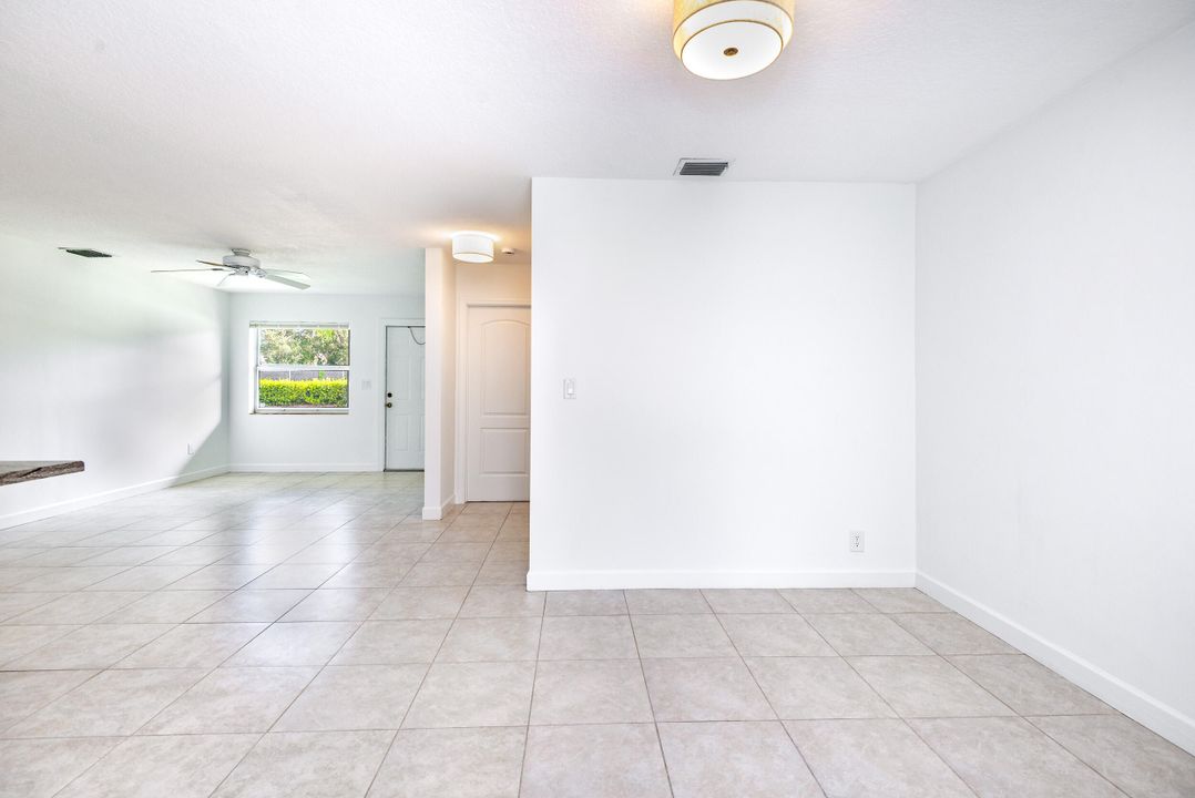 Под контрактом: $3,700 (3 спален, 2 ванн, 1671 Квадратных фут)