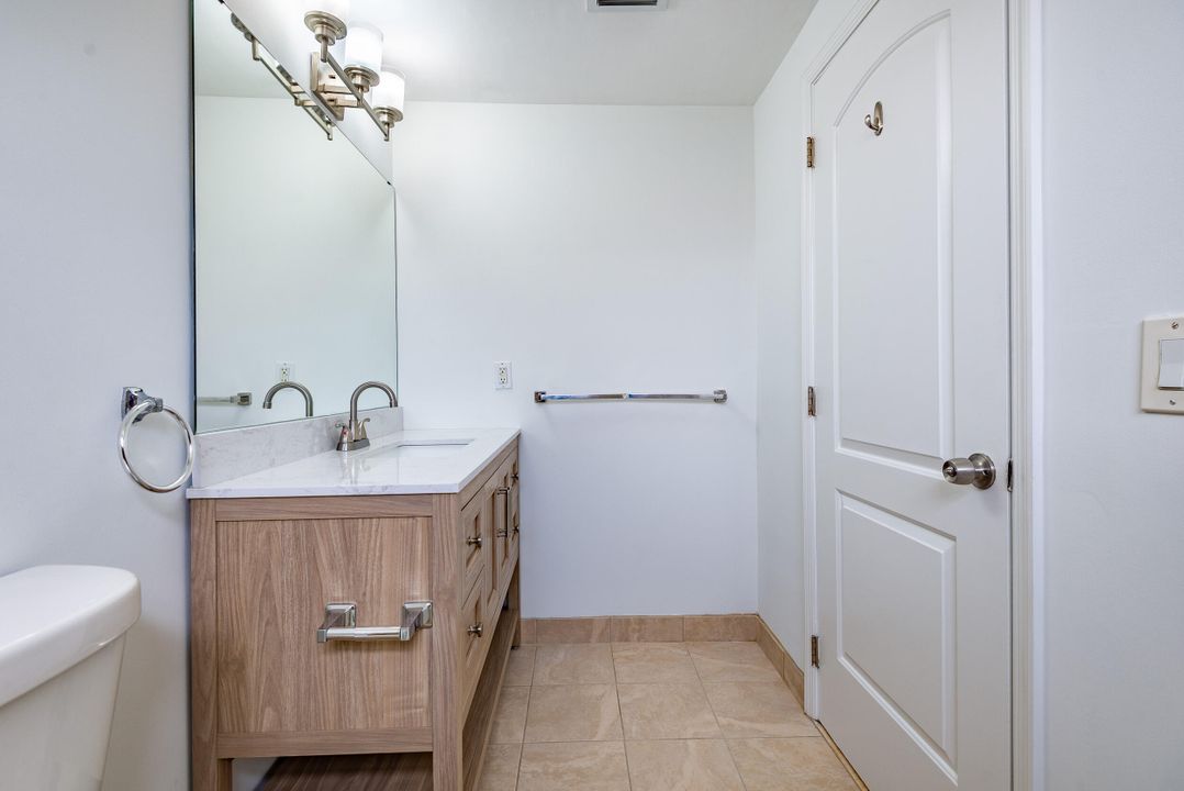 Под контрактом: $3,700 (3 спален, 2 ванн, 1671 Квадратных фут)