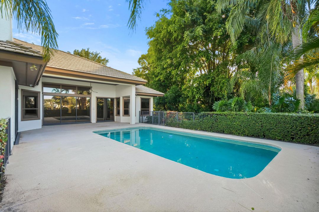 For Sale: $915,000 (4 beds, 4 baths, 3237 Square Feet)