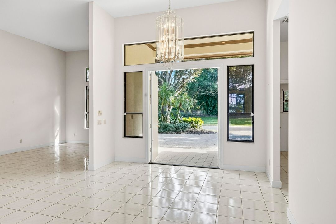 For Sale: $915,000 (4 beds, 4 baths, 3237 Square Feet)