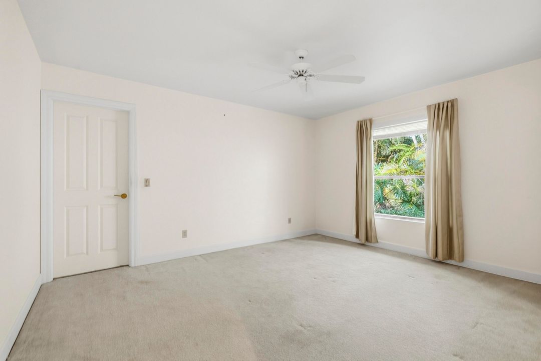 For Sale: $915,000 (4 beds, 4 baths, 3237 Square Feet)