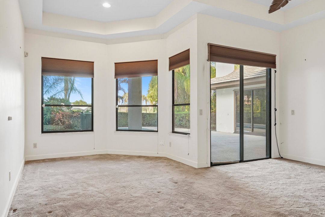 For Sale: $915,000 (4 beds, 4 baths, 3237 Square Feet)