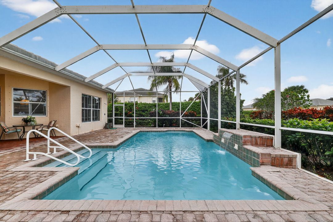 For Sale: $875,000 (2 beds, 2 baths, 1817 Square Feet)