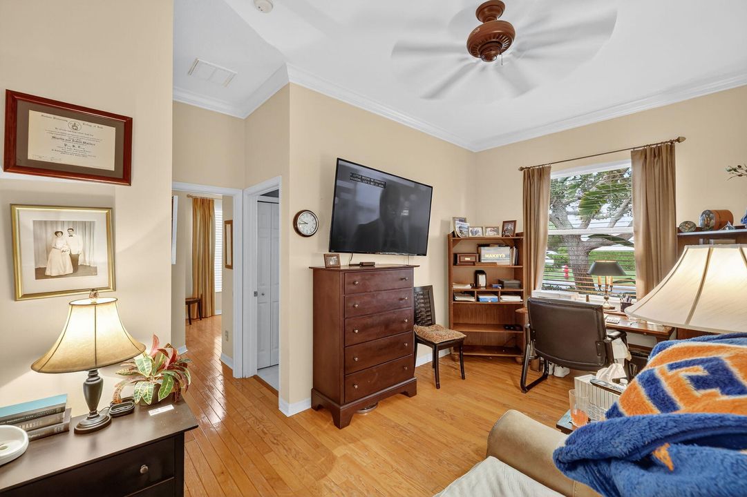 For Sale: $875,000 (2 beds, 2 baths, 1817 Square Feet)