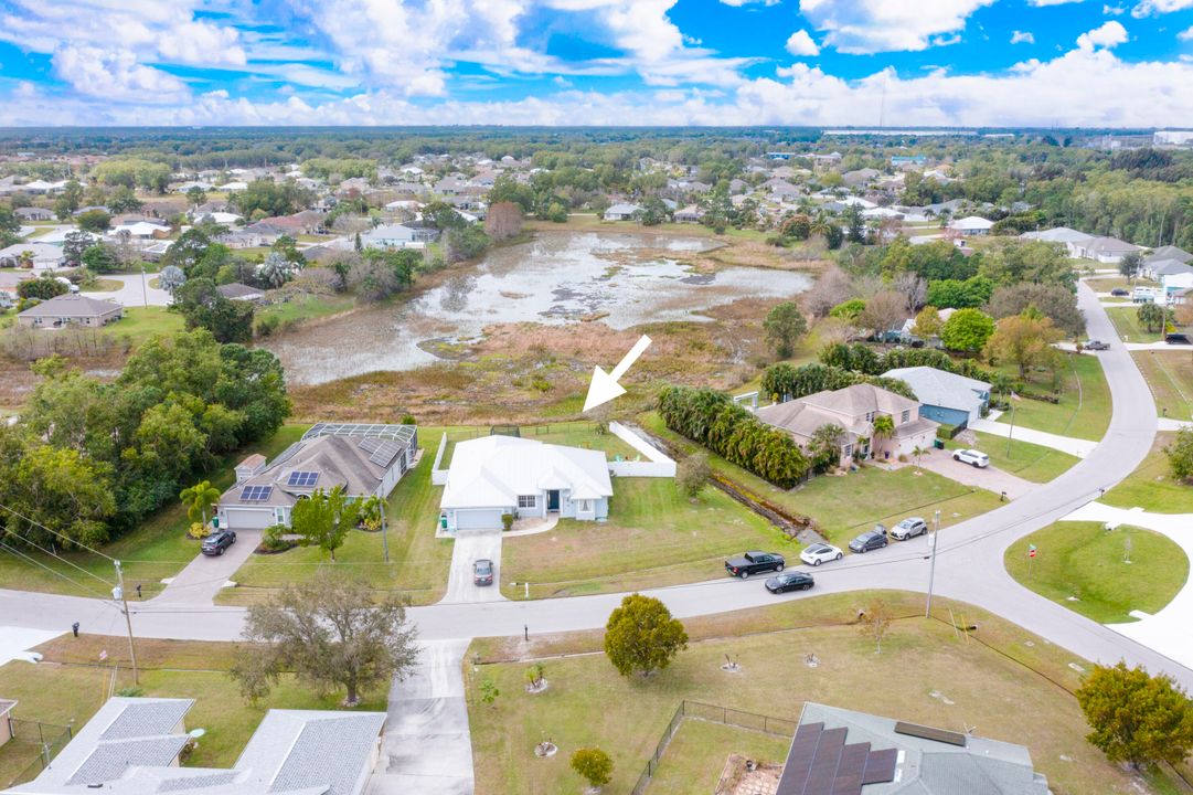 For Sale: $530,000 (4 beds, 2 baths, 2369 Square Feet)