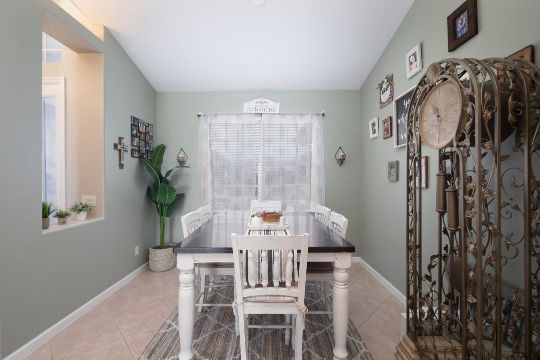 For Sale: $530,000 (4 beds, 2 baths, 2369 Square Feet)