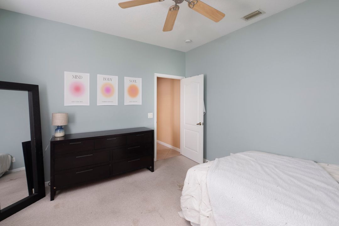 For Sale: $530,000 (4 beds, 2 baths, 2369 Square Feet)