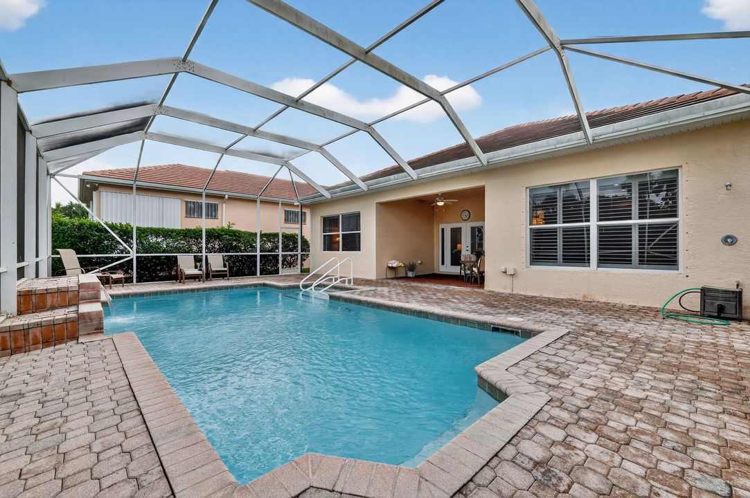 For Sale: $875,000 (2 beds, 2 baths, 1817 Square Feet)