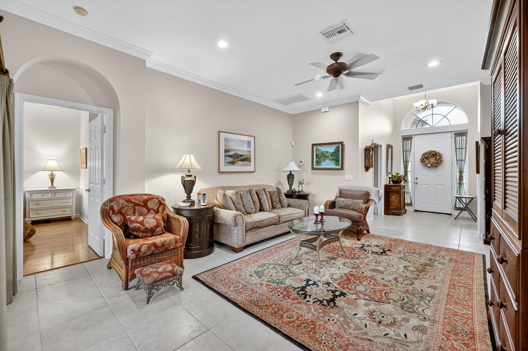 For Sale: $875,000 (2 beds, 2 baths, 1817 Square Feet)