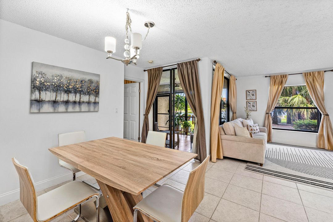 En Venta: $325,000 (2 camas, 2 baños, 1128 Pies cuadrados)