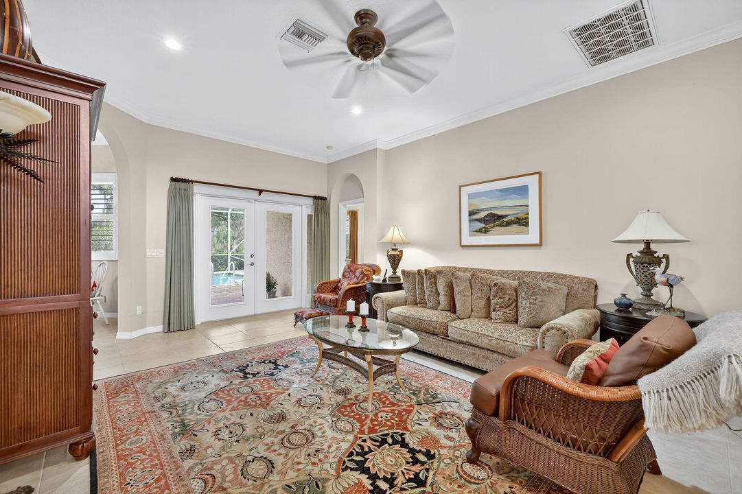 For Sale: $875,000 (2 beds, 2 baths, 1817 Square Feet)