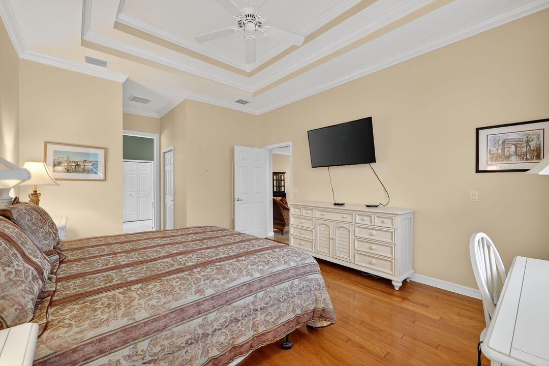 For Sale: $875,000 (2 beds, 2 baths, 1817 Square Feet)