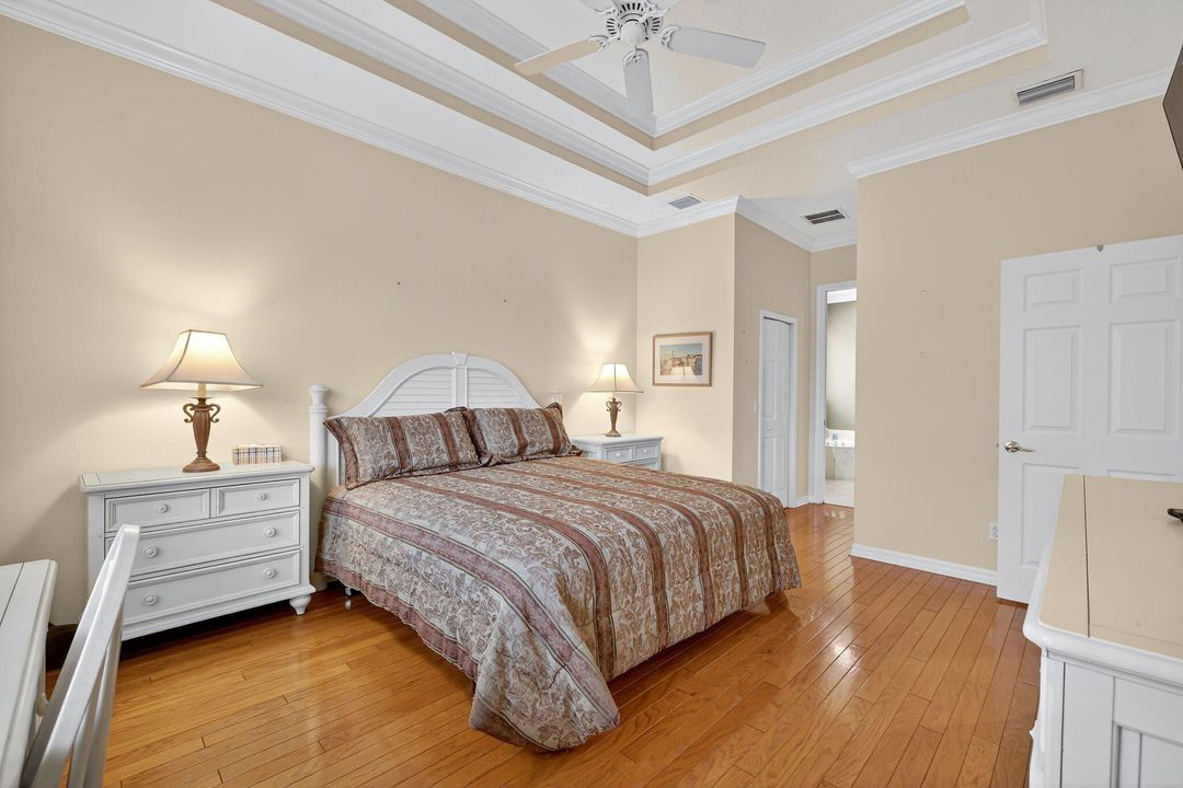 For Sale: $875,000 (2 beds, 2 baths, 1817 Square Feet)