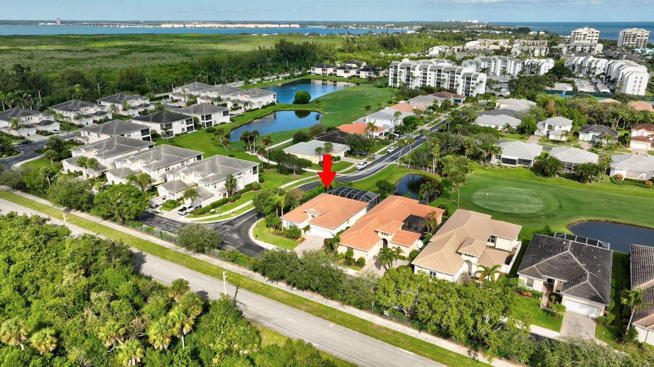 For Sale: $875,000 (2 beds, 2 baths, 1817 Square Feet)