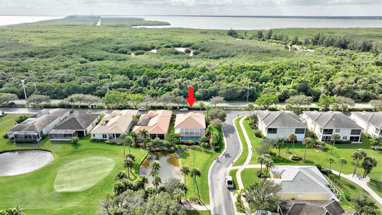 For Sale: $875,000 (2 beds, 2 baths, 1817 Square Feet)