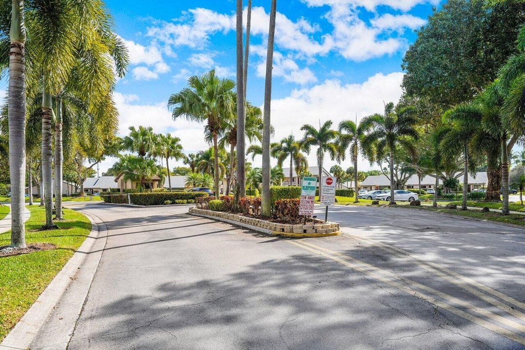 En Venta: $325,000 (2 camas, 2 baños, 1128 Pies cuadrados)