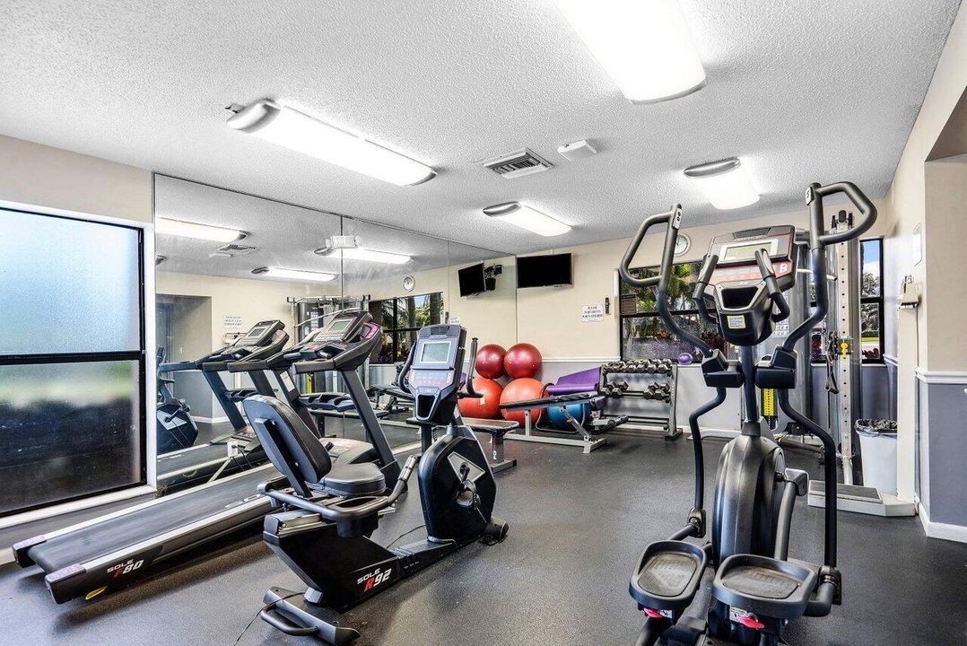 En Venta: $325,000 (2 camas, 2 baños, 1128 Pies cuadrados)