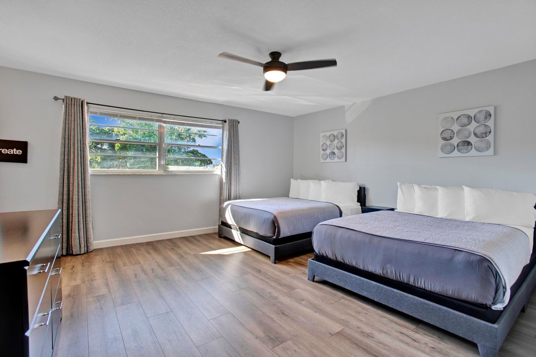 待售: $299,999 (2 贝兹, 1 浴室, 1240 平方英尺)