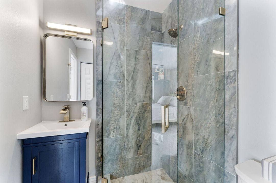 На продажу: $295,000 (2 спален, 2 ванн, 1167 Квадратных фут)