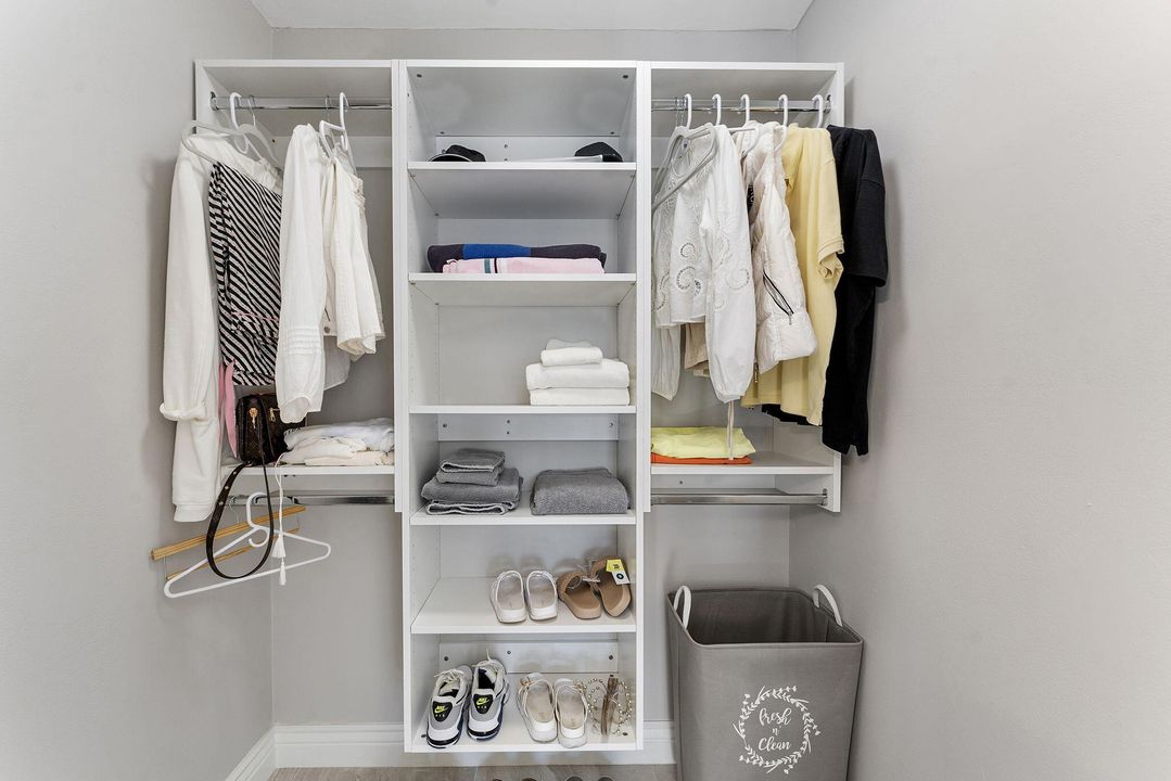 На продажу: $295,000 (2 спален, 2 ванн, 1167 Квадратных фут)