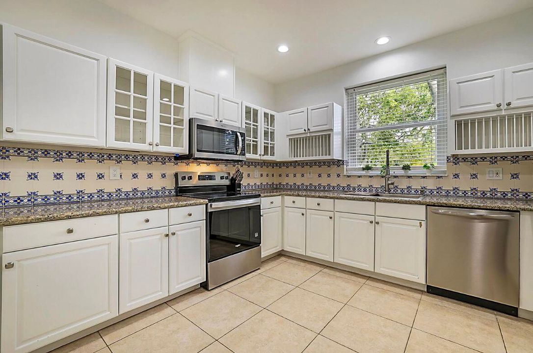 En Renta: $13,500 (6 camas, 4 baños, 3928 Pies cuadrados)