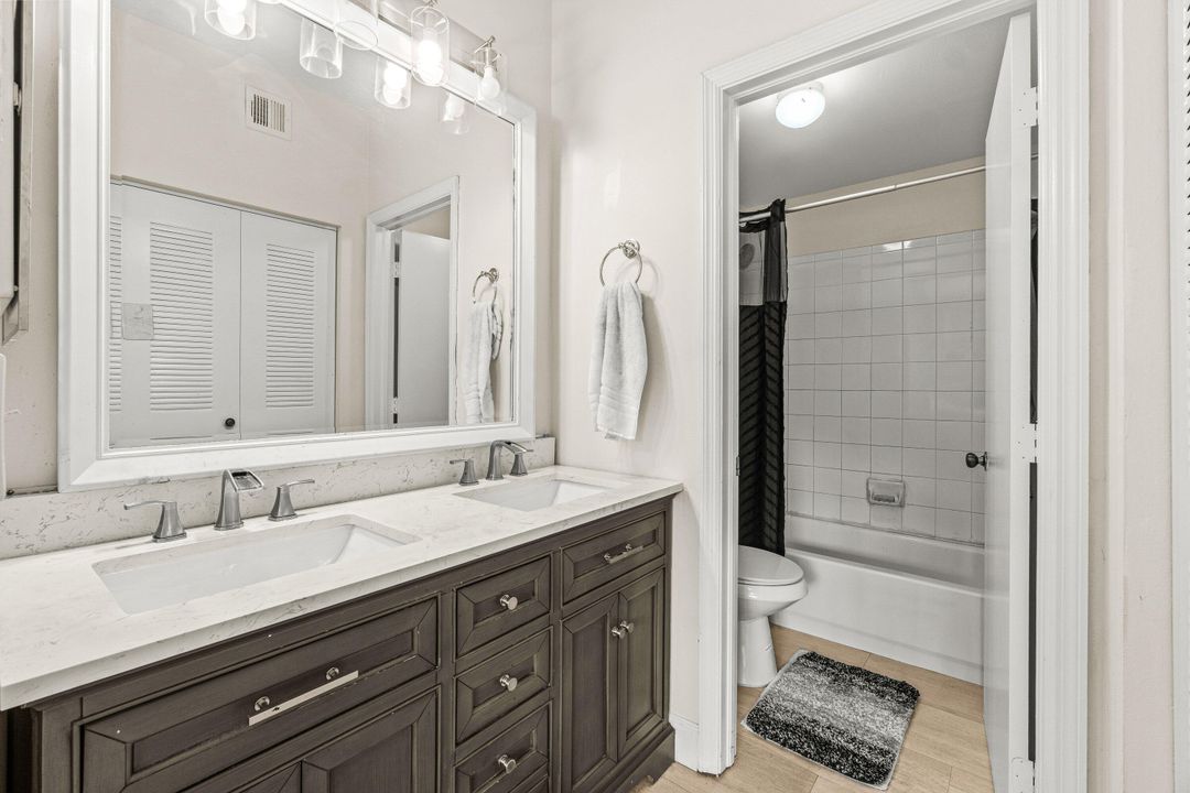 For Sale: $475,000 (2 beds, 2 baths, 1261 Square Feet)