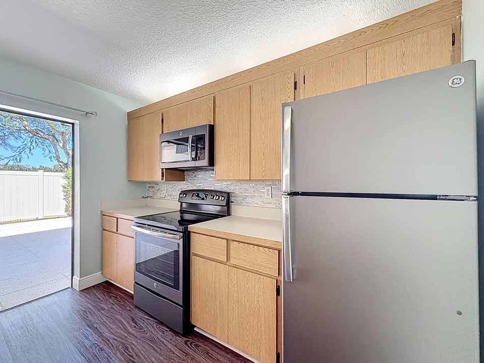 En Venta: $295,000 (2 camas, 2 baños, 1236 Pies cuadrados)