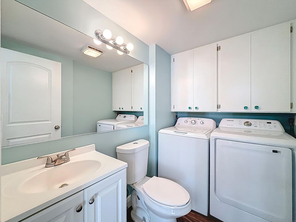 En Venta: $295,000 (2 camas, 2 baños, 1236 Pies cuadrados)