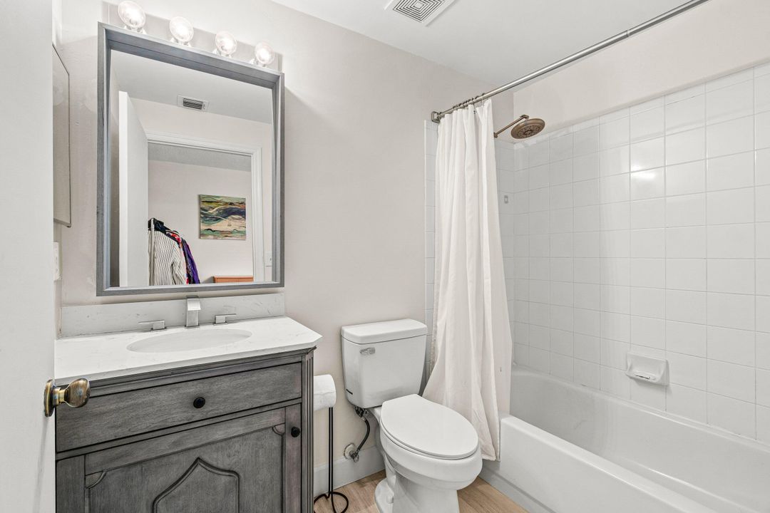 For Sale: $475,000 (2 beds, 2 baths, 1261 Square Feet)