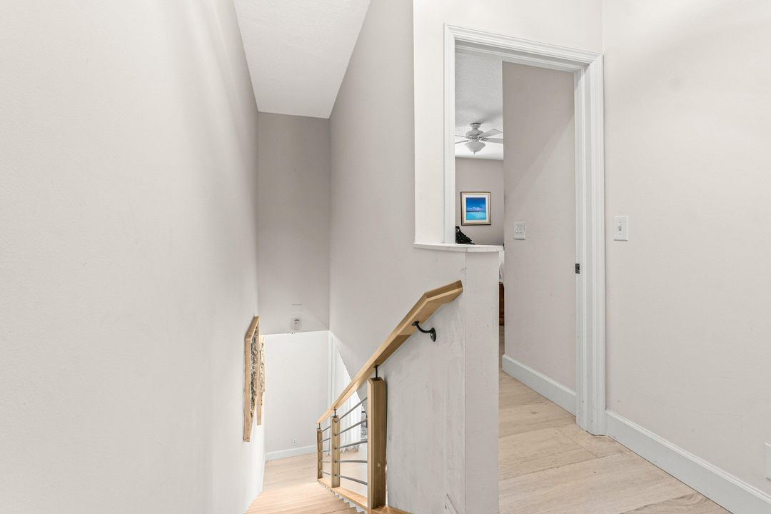 For Sale: $475,000 (2 beds, 2 baths, 1261 Square Feet)