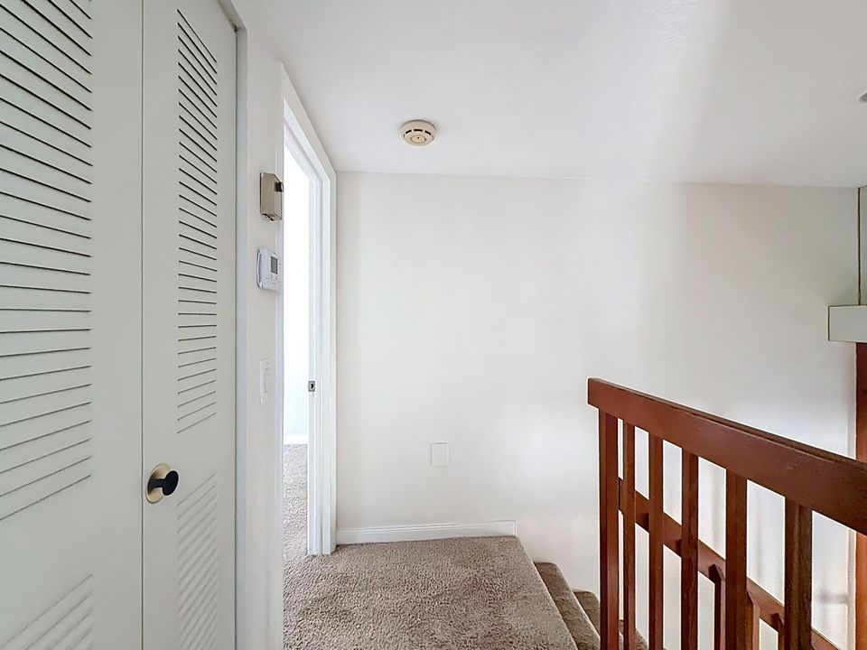 En Venta: $295,000 (2 camas, 2 baños, 1236 Pies cuadrados)