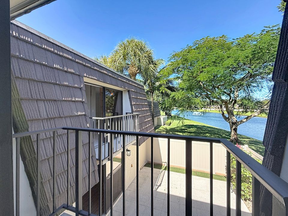 En Venta: $295,000 (2 camas, 2 baños, 1236 Pies cuadrados)