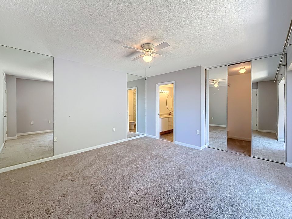 En Venta: $295,000 (2 camas, 2 baños, 1236 Pies cuadrados)