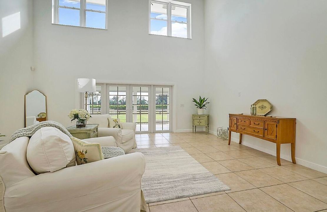 En Renta: $13,500 (6 camas, 4 baños, 3928 Pies cuadrados)