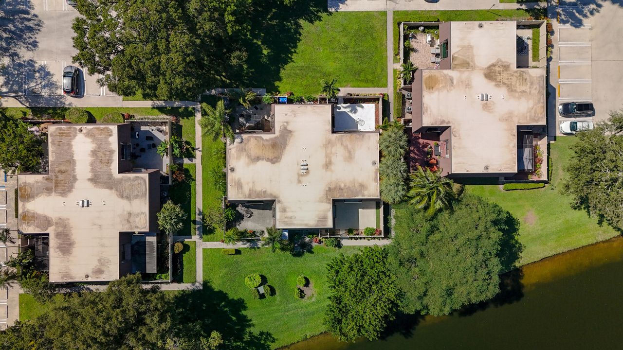 En Venta: $295,000 (2 camas, 2 baños, 1236 Pies cuadrados)