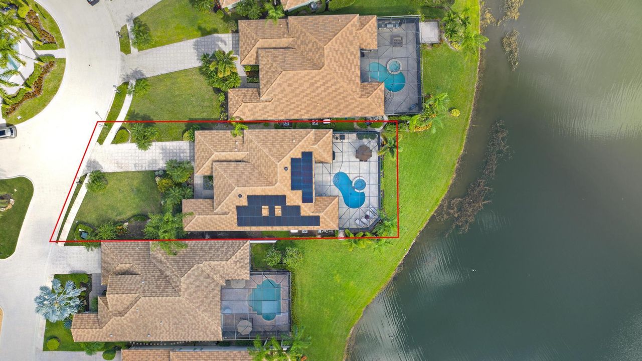 For Sale: $1,595,000 (3 beds, 3 baths, 2560 Square Feet)