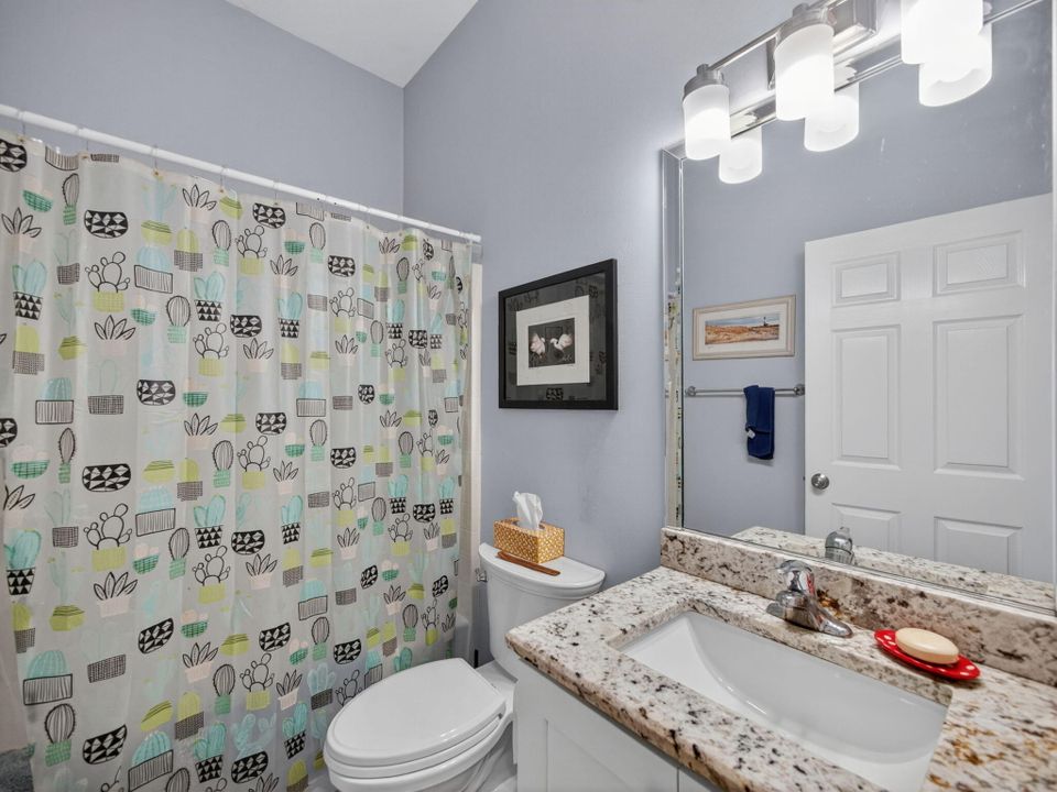 Active With Contract: $475,000 (3 beds, 2 baths, 2162 Square Feet)