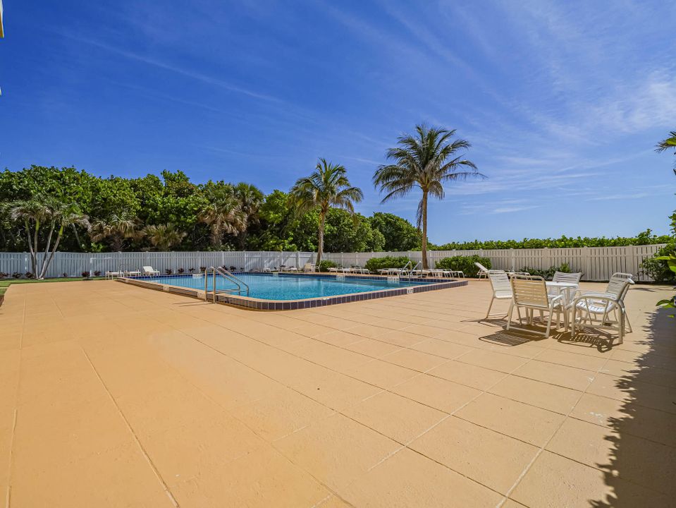 В аренду: $5,000 (2 спален, 2 ванн, 1040 Квадратных фут)