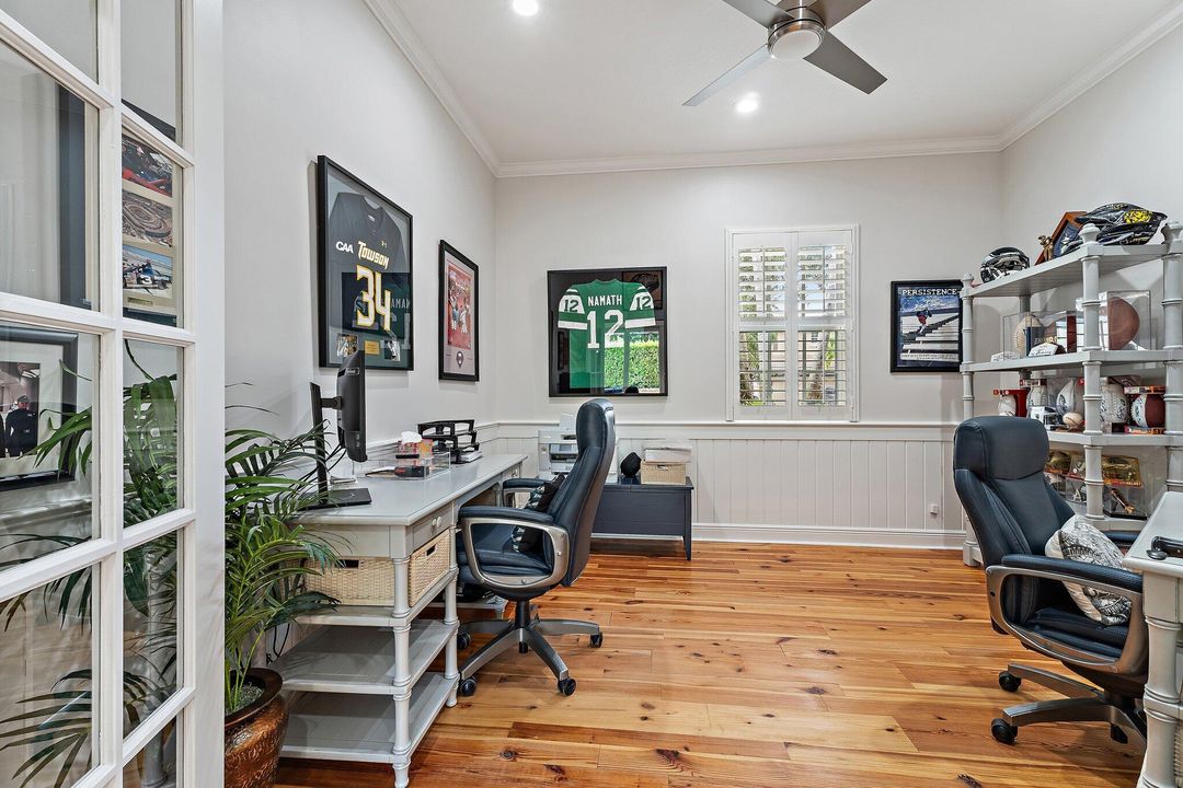 Active With Contract: $1,850,000 (5 beds, 4 baths, 3642 Square Feet)