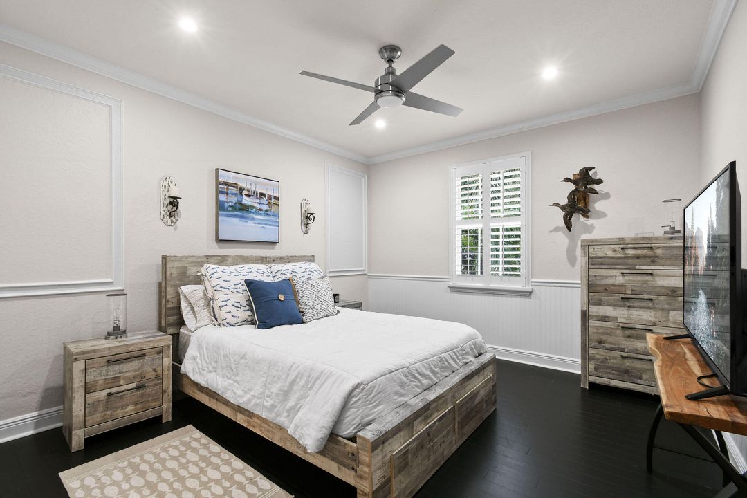 Active With Contract: $1,850,000 (5 beds, 4 baths, 3642 Square Feet)