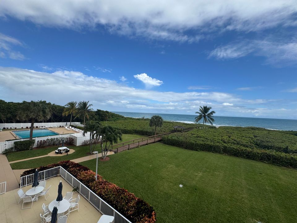 В аренду: $5,000 (2 спален, 2 ванн, 1040 Квадратных фут)