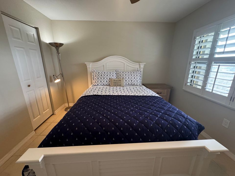 В аренду: $5,000 (2 спален, 2 ванн, 1040 Квадратных фут)